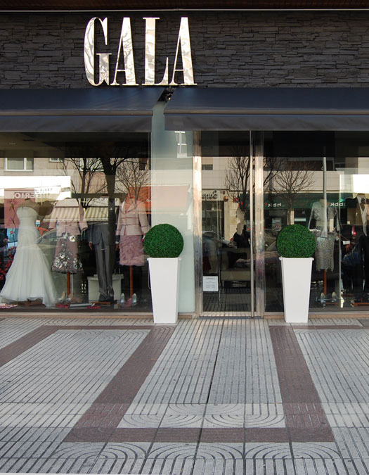 Escaparate Gala Boutique en Pamplona